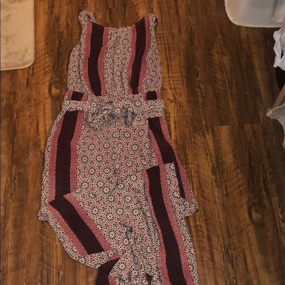 Cute wide leg jumpsuit!